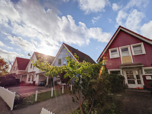 Row of houses in neighborhood